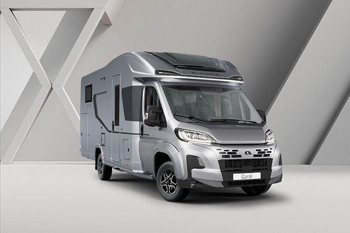 Adria Coral Plus, Aussenansicht